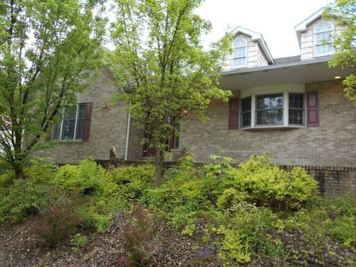 1812 Tahoe St, Altoona PA  16601-7761 exterior