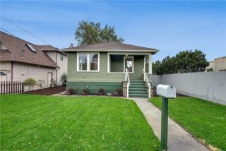 6417 Carleton Ave, Seattle, WA 98108-2756