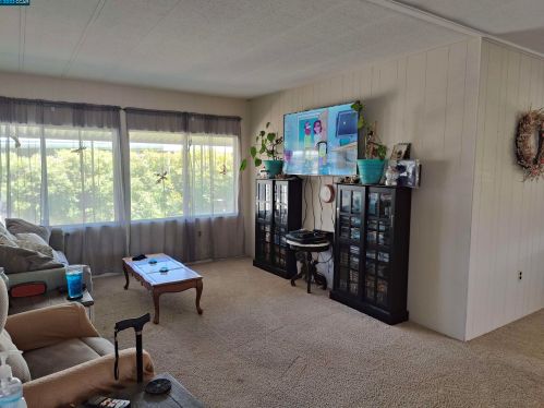 352 Avenida Flores, Pacheco, CA 94553-5259