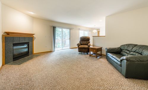 981 Constance Ln, Sycamore, IL 60178-3250