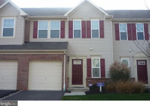 15 Sundance Dr, Trenton NJ 08619-3967 exterior