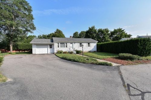 14 Audrey Ct, Coventry, RI 02816-5960