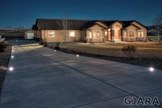 1322 Gold Lake Dr, Loma, CO 81524-7700