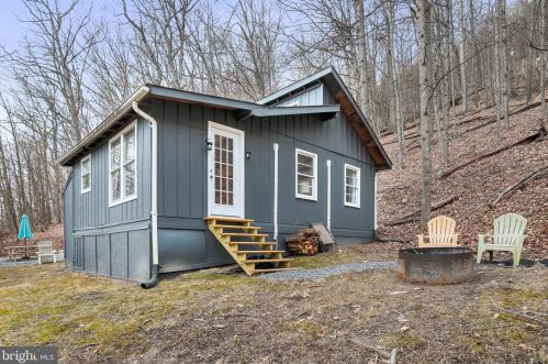 1195 Warden Lake A B Dr, Wardensville WV  26851-8192 exterior