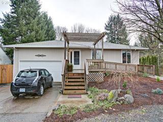 1009 Edwards Dr, Dundee, OR 97115-9601