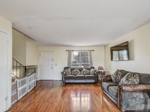 16492 Wyoming Dr, Aurora CO 80017-4159 exterior