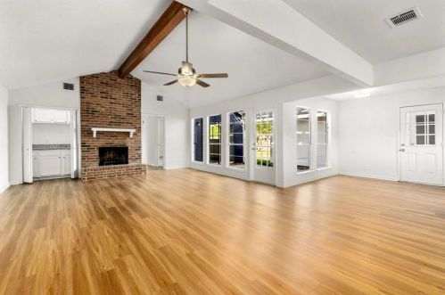 728 Milton St, Angleton TX  77515-3449 exterior