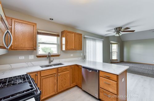 1908 Spring Ridge Dr, Plainfield, IL 60586-6558