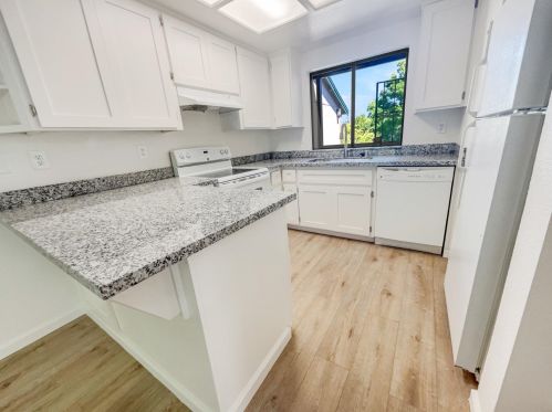 662 Dorothy Way, Auburn, CA 95603-3863
