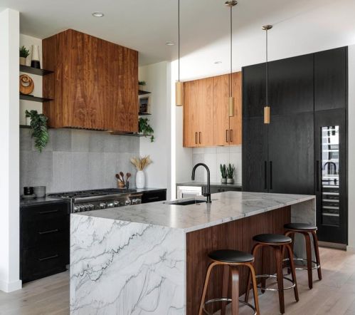 2721 Barton Skwy, Austin TX  78704-4647 exterior