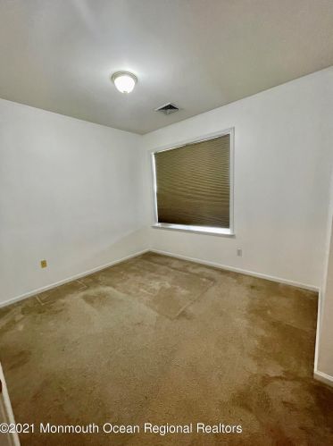 431 Ml Pond Way, Tinton Falls NJ 07724-2477 exterior