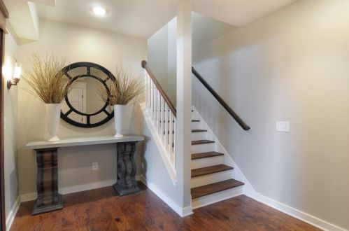 15736 Diamond Way, Saint Paul MN  55124-6897 exterior