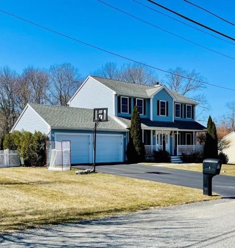 7 Mountain Laurel Dr, Coventry, RI 02816-7694