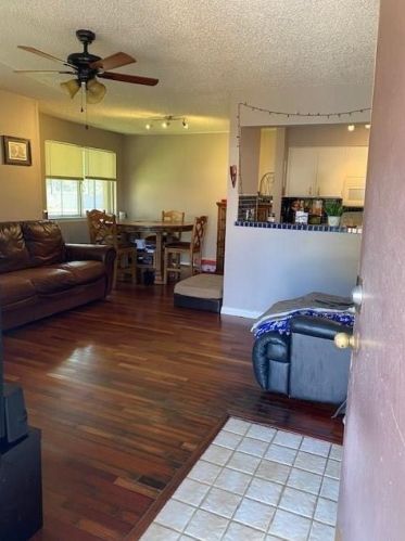 2802 Walnut Hill Ln, Irving TX  75038-5232 exterior