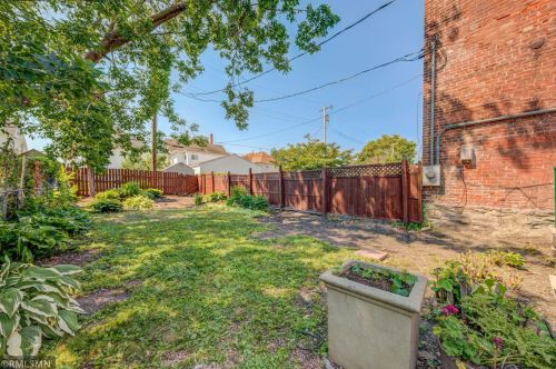 190 Charles Ave, Saint Paul MN  55103-2029 exterior