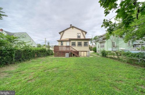 26 Crescent Blvd, Camden NJ  08108-1042 exterior