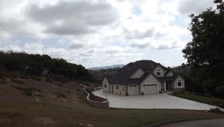 19725 Moonglow Rd, Salinas, CA 93907-1456