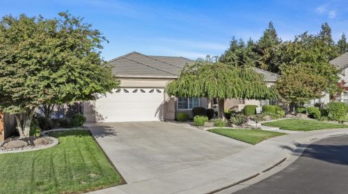 1067 Marigold Pl, Manteca, CA 95336-8675