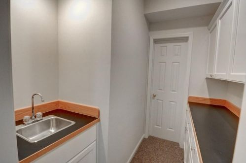 305 Hunting View Ct, Atlanta GA  30328-2779 exterior