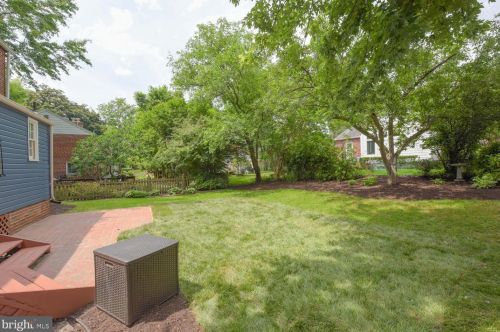 221 Baden St, Silver Spring MD 20901-4839 exterior