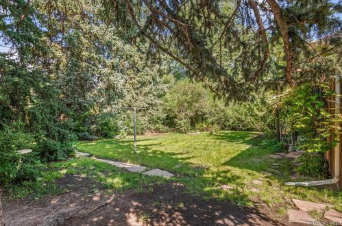 1001 Locust St, Denver CO 80222-7114 exterior