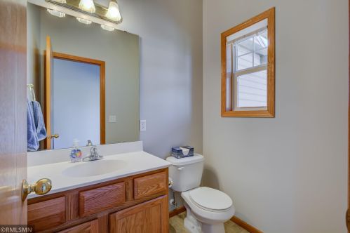 1141 Barclay St, Saint Paul MN  55106-1202 exterior