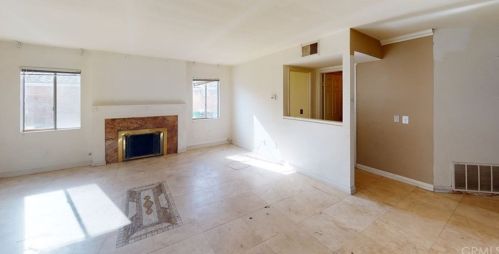 13052 April Dr, Riverside CA  92503-0933 exterior