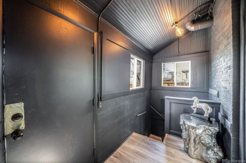 3215 York St, Denver CO  80205-4164 exterior