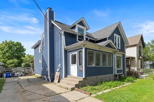 1214 Fairview Ave, Rockford, IL 61101-5818
