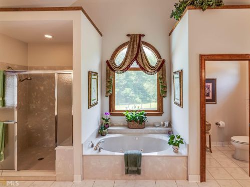 1216 Mill Creek Ln, Stockbridge GA  30281-4879 exterior