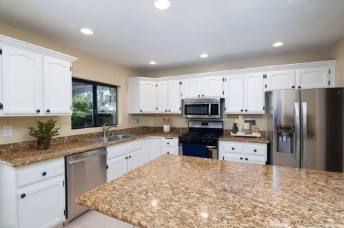 1013 Lyon St, Santa Ana CA 92701-3225 exterior