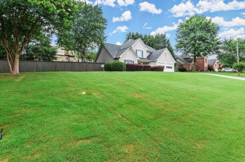 109 Brentwood Ln, Holly Springs, GA 30188-5558