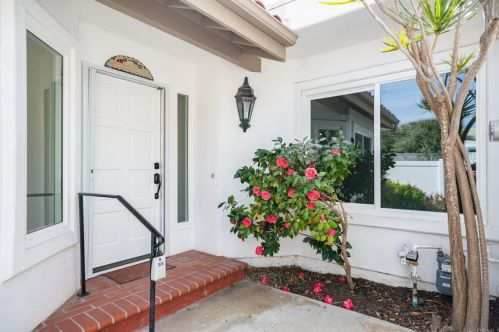 4670 Cordoba Way, Oceanside CA  92056-5104 exterior