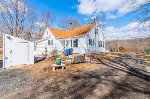 269 Cato Corner Rd, Colchester, CT 06415-2403