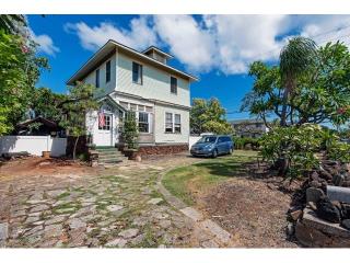 1105 8th Ave, Honolulu, HI 96816-7405