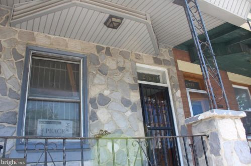 2713 24th St, Philadelphia, PA 19132-3221