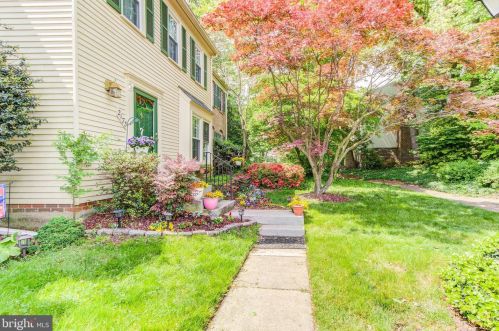 2173 Greenkeepers Ct, Herndon, VA 20191-3844