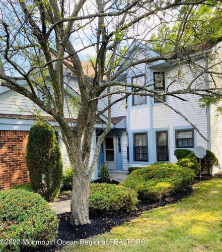 7 Old Orch Ln, Tinton Falls NJ 07712-2569 exterior