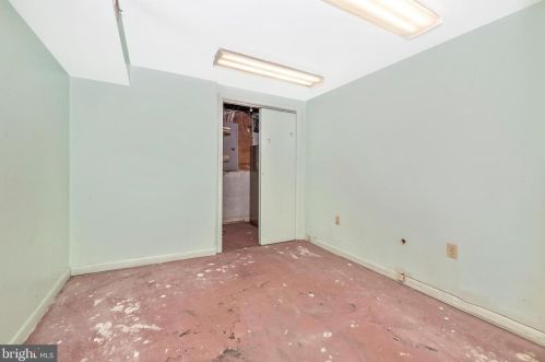 13216 Dauphine St, Silver Spring MD 20906-5211 exterior