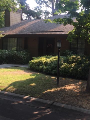 4605 Glenn Ave, Fresno, CA 93704-3470