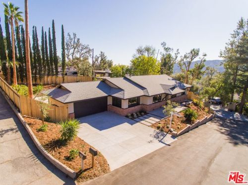 5308 Cortolane Dr, Glendale CA  91214-1308 exterior