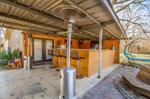 317 County Road 893a, Angleton TX 77515-9490 exterior