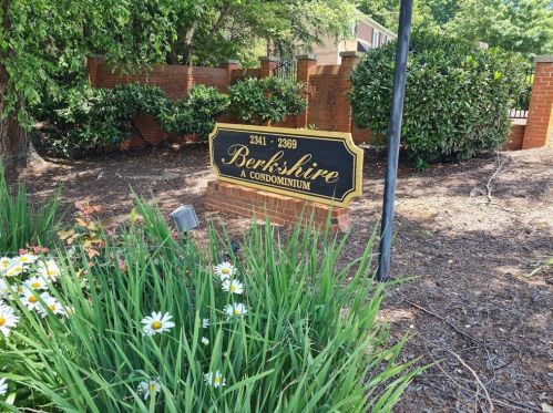 2363 Henderson Mill Rd, Atlanta, GA 30345-2727