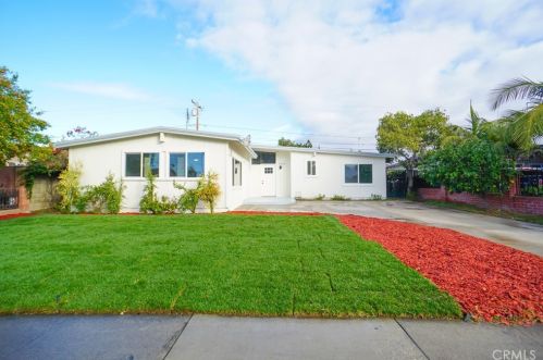 1513 Raymar St, Santa Ana CA  92703-4616 exterior