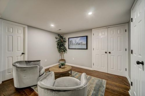2574 Lancaster Dr, Atlanta GA  30344-2329 exterior