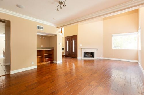 2411 Chevy Chase Dr, Glendale CA  91206-4525 exterior