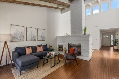 20 Spicewood Way, Irvine CA  92612-2721 exterior