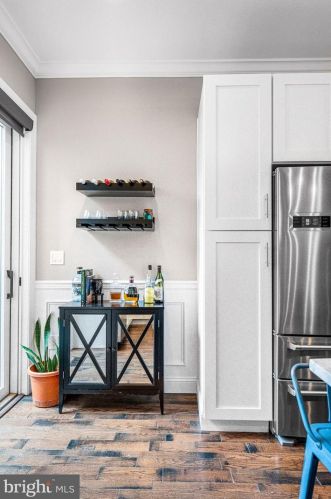 854 Front St, Philadelphia PA 19147-4341 exterior