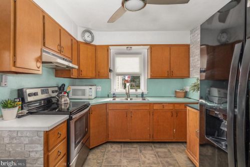 3139 Spring Rd, Carlisle, PA 17013-8742