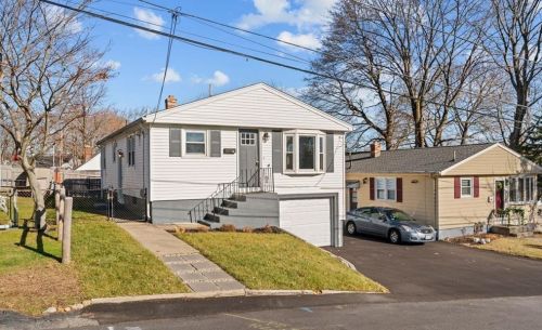 15 High St, Providence, RI 02904-5207